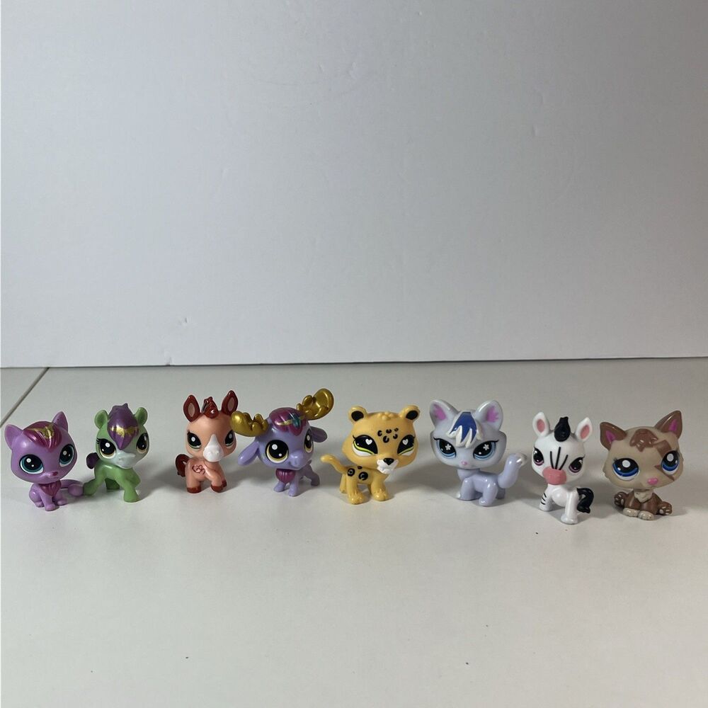Littlest pet shop mini baby lot of 8